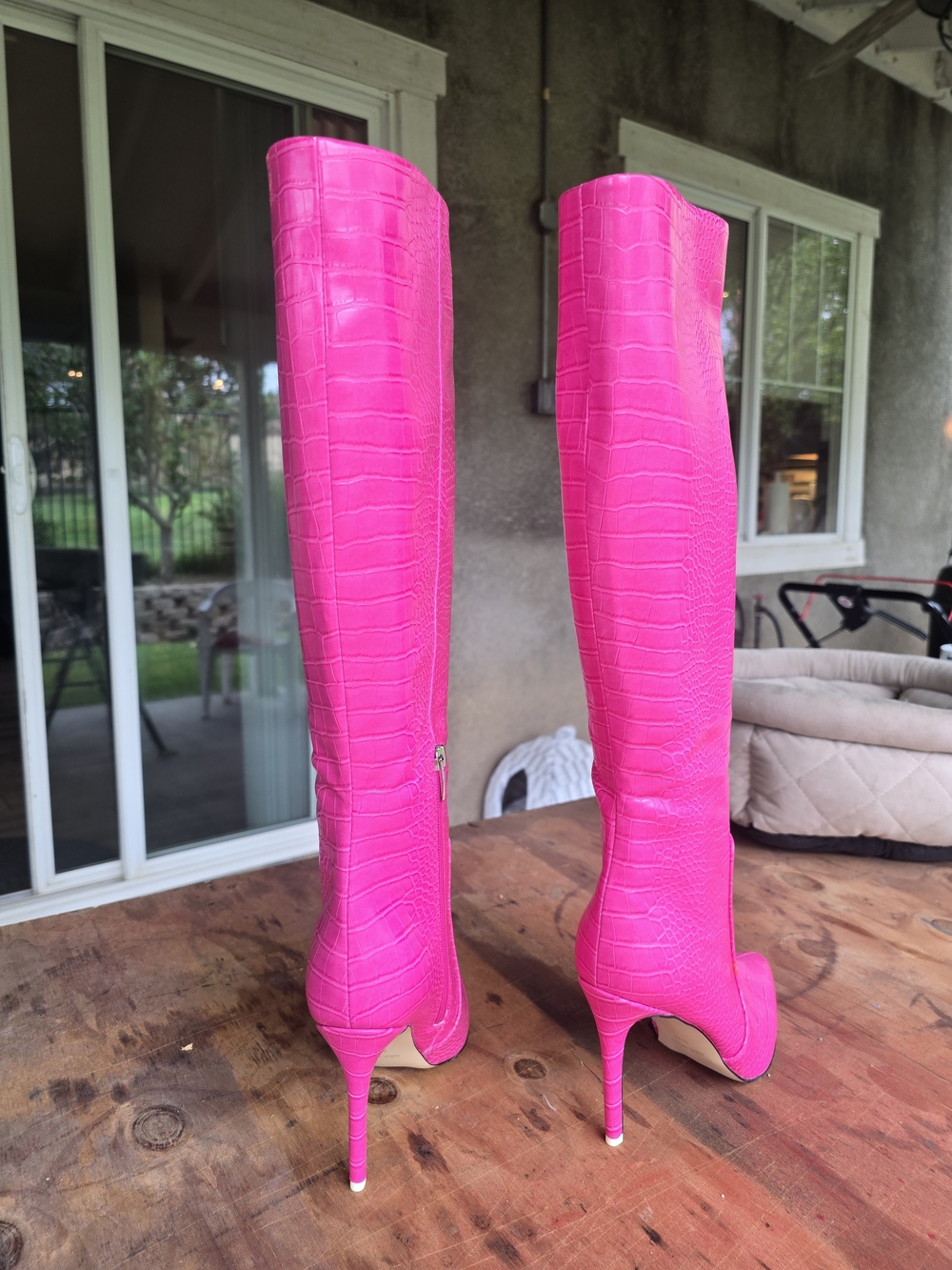SHOWSTOPPER Nine West Hot Pink Croc-Embossed Knee-High Stiletto Boots 8.5